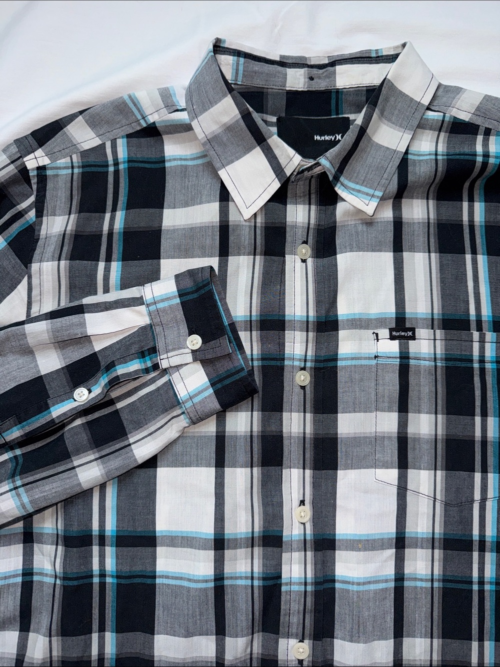 Hurley Black White Plaid Long Sleeve Button Down Shirt Teal Accents Size L